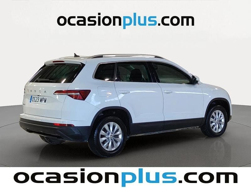 Usado Skoda Karoq Selection 116 CV (85 kW) 2024 Blanco SUV