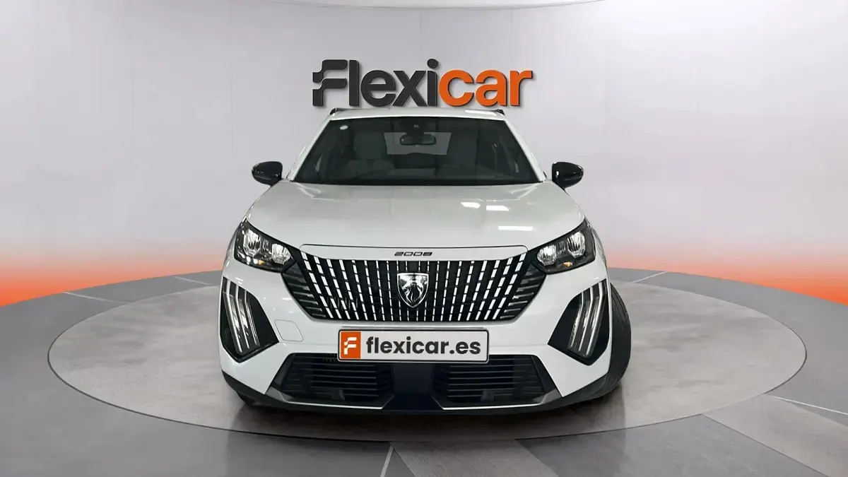 Usado Peugeot 2008 Allure 131 CV (96 kW) 2024 Blanco SUV