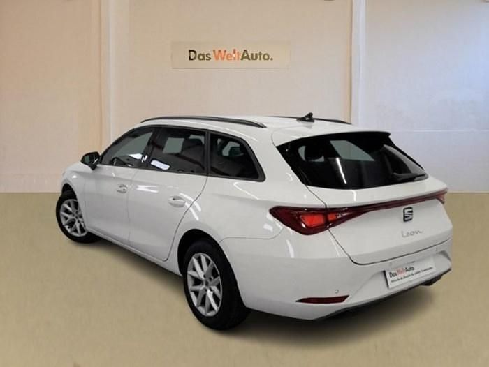 Blanco Usado 2025 Seat Leon Style | 19.900 € (Buen precio) - Imagen 1/4