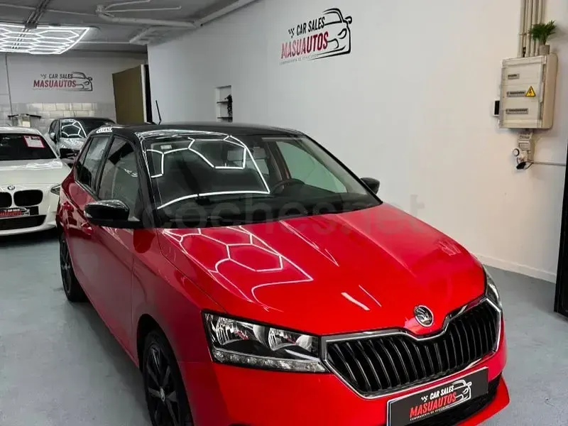 Usado Skoda Fabia 95 CV (69 kW) 2019 Rojo Utilitario