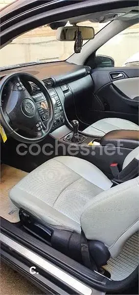 Usado Mercedes C180 Sport Edition 143 CV (105 kW) 2008 Negro Berlina