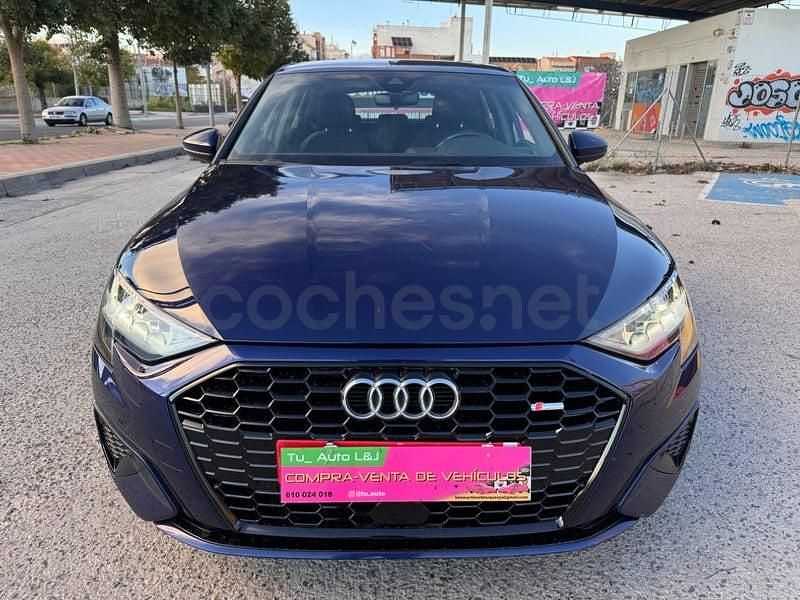 Usado Audi A3 116 CV (85 kW) 2021 Azul Berlina