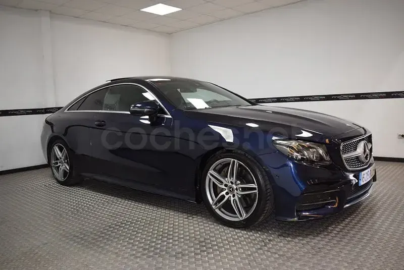 Usado Mercedes E220 194 CV (142 kW) 2019 Azul Coupe