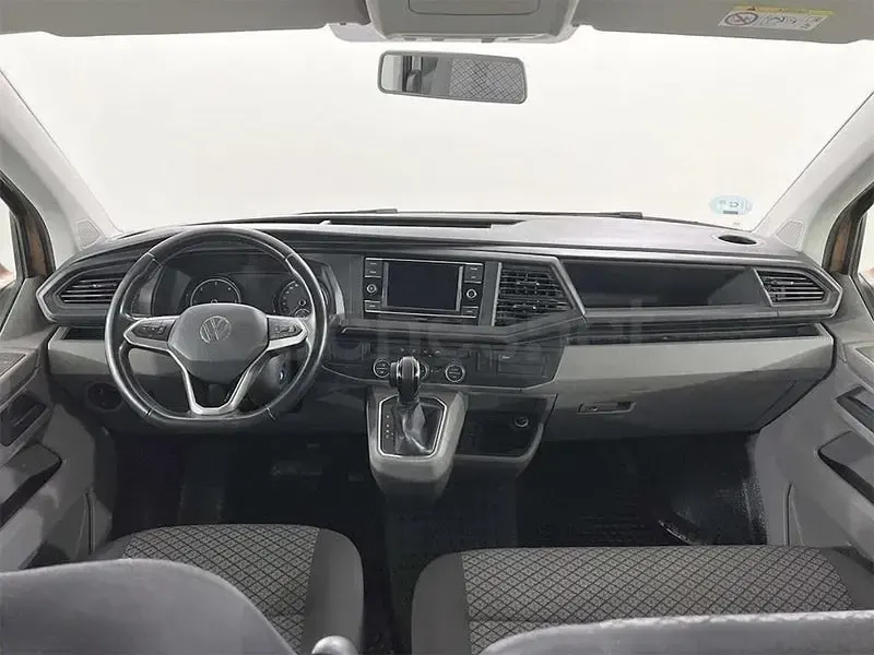 Usado VW Caravelle 150 CV (110 kW) 2021 Marrón Van
