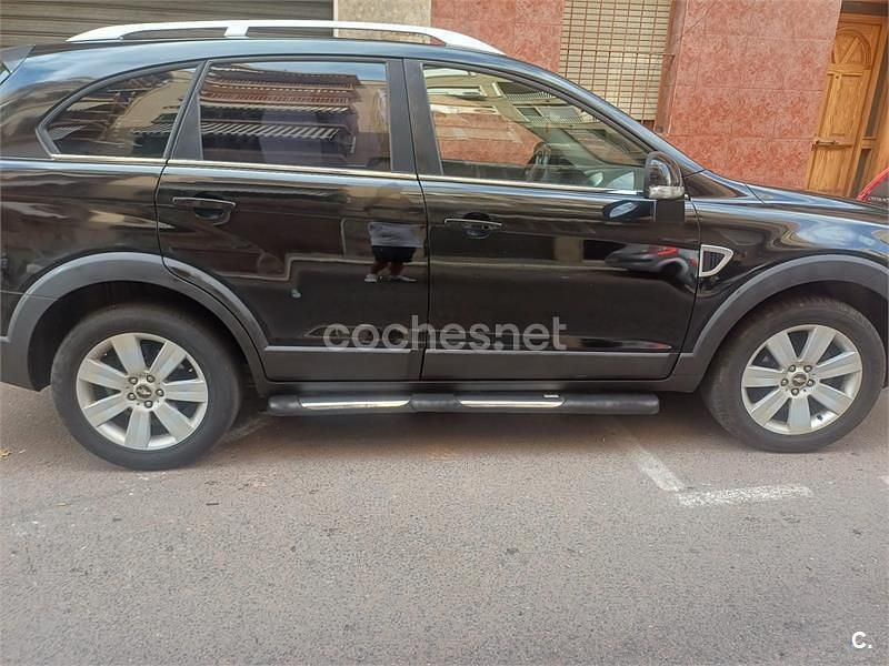 Usado Chevrolet Captiva 150 CV (110 kW) 2007 Negro SUV