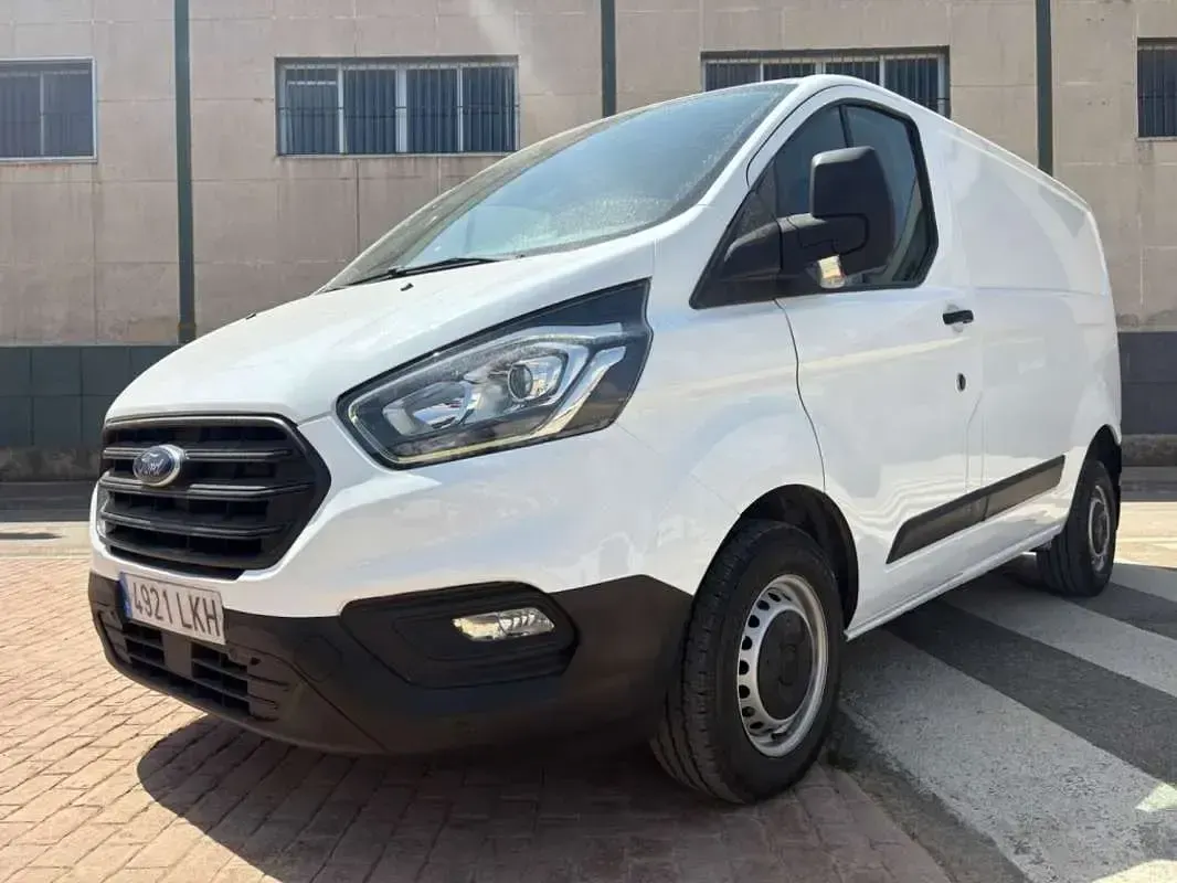 Usado Ford Transit Custom Ambiente 131 CV (96 kW) 2020 Blanco Van