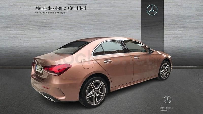 Usado Mercedes A250 218 CV (160 kW) 2022 Amarillo Berlina