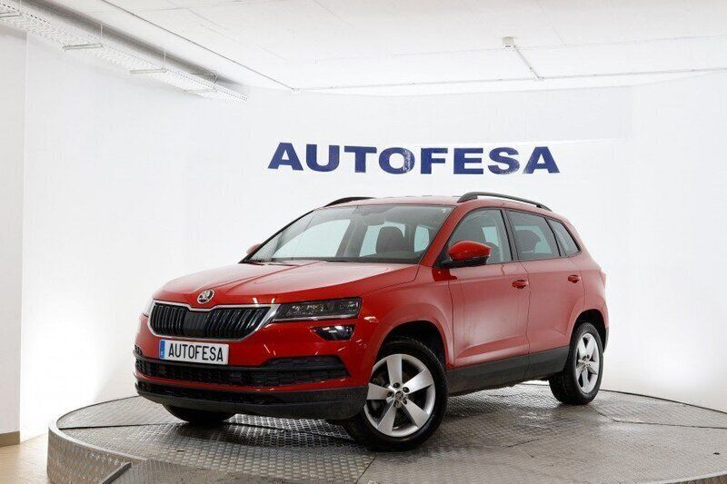 Rojo Usado 2018 Skoda Karoq Ambition SUV | 18.350 € (Buen precio) - Imagen 1/4