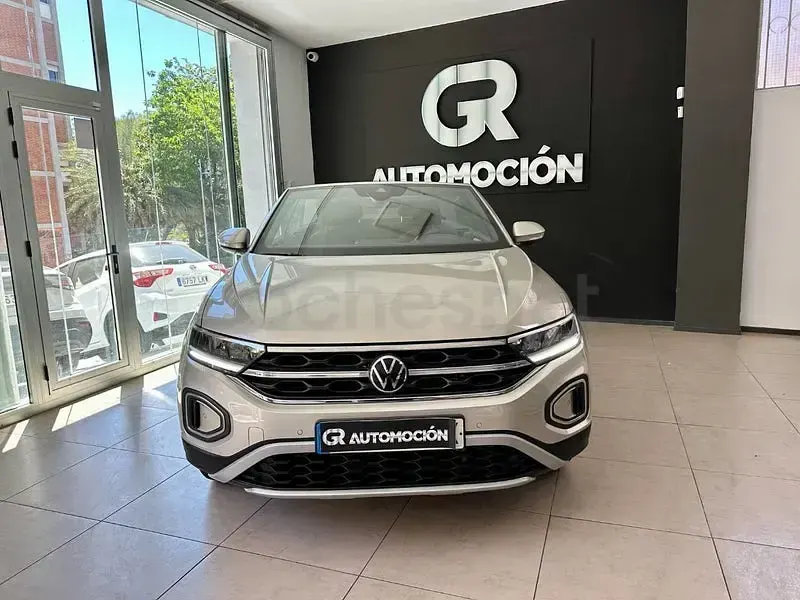 Usado VW T-Roc Style 110 CV (80 kW) 2022 Beige SUV