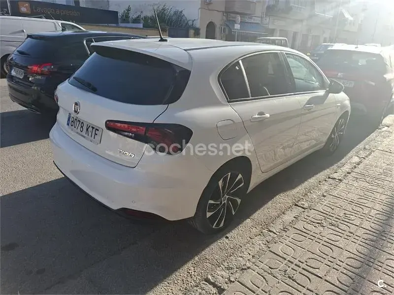 Usado Fiat Tipo Lounge 120 CV (88 kW) 2019 Blanco Berlina