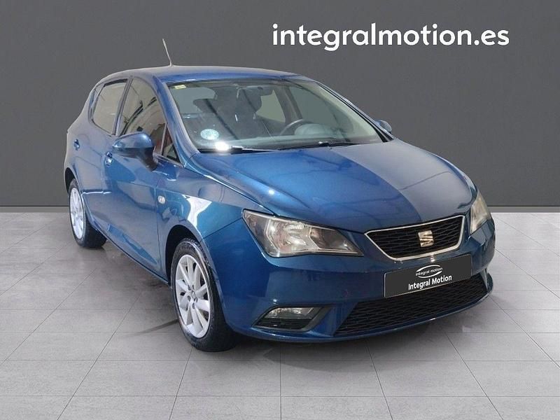 Usado Seat Ibiza Style 85 CV (62 kW) 2014 Azul