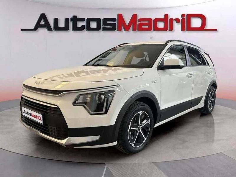 Usado Kia Niro 141 CV (103 kW) 2023 Blanco SUV