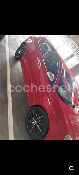 Usado Alfa Romeo Giulietta 170 CV (125 kW) 2011 Rojo Berlina