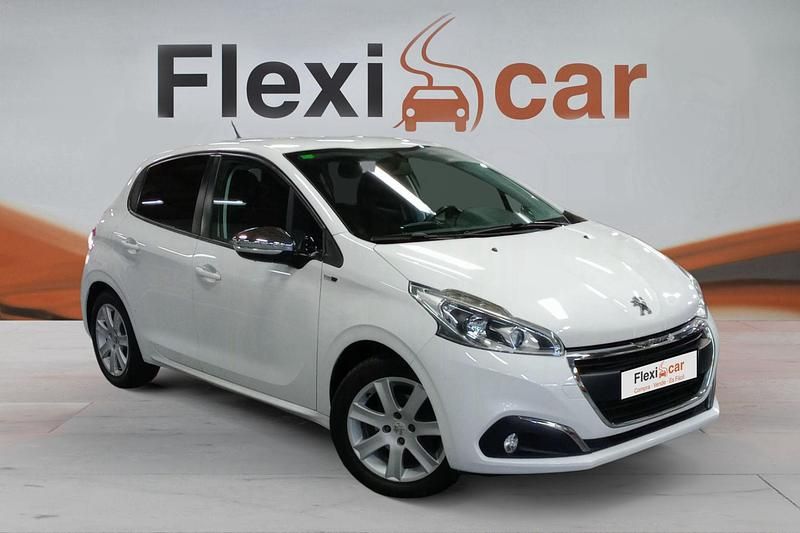 Usado Peugeot 208 Access 82 CV (60 kW) 2017 Blanco Utilitario