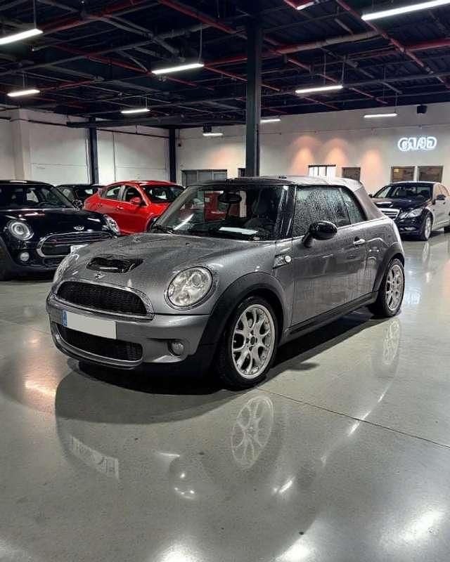 Usado Mini Cooper Cabriolet 174 CV (127 kW) 2010 Gris Descapotable