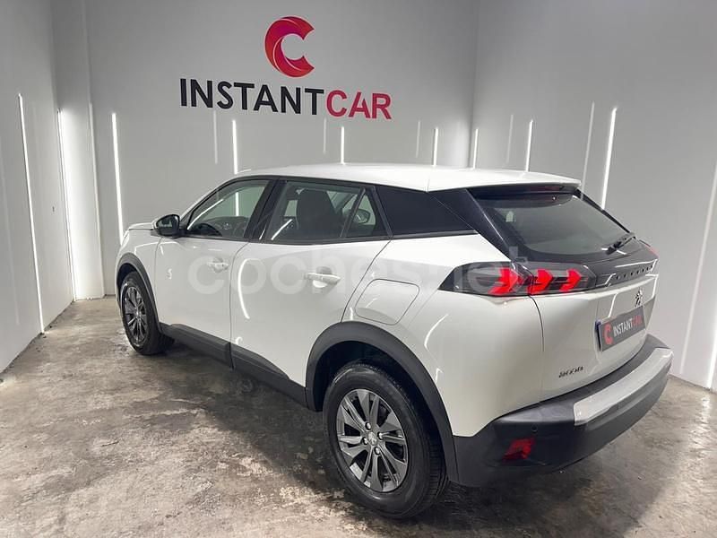 Usado Peugeot 2008 Active 110 CV (80 kW) 2022 Blanco SUV