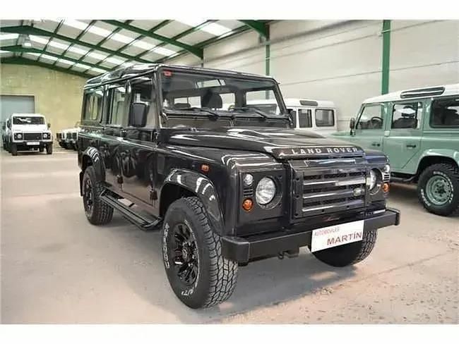Usado Land Rover Defender 122 HP (89 kW) 2013 Cinzento SUV