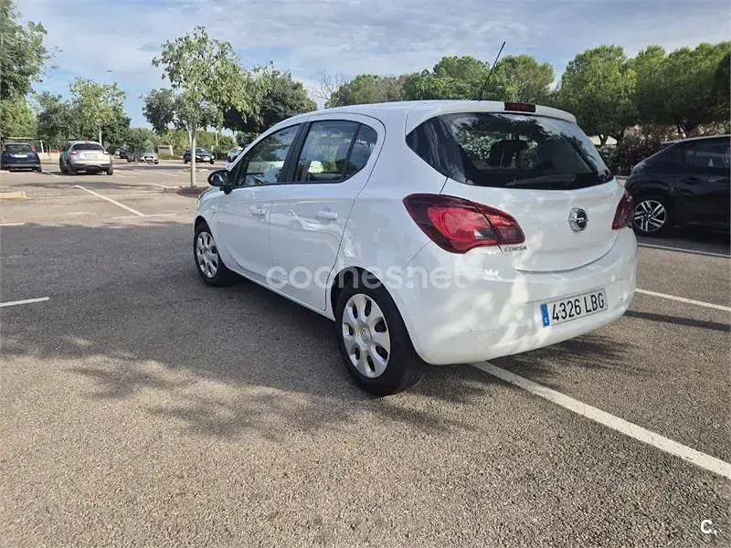 Usado Opel Corsa Selective 100 CV (73 kW) 2019 Blanco Utilitario