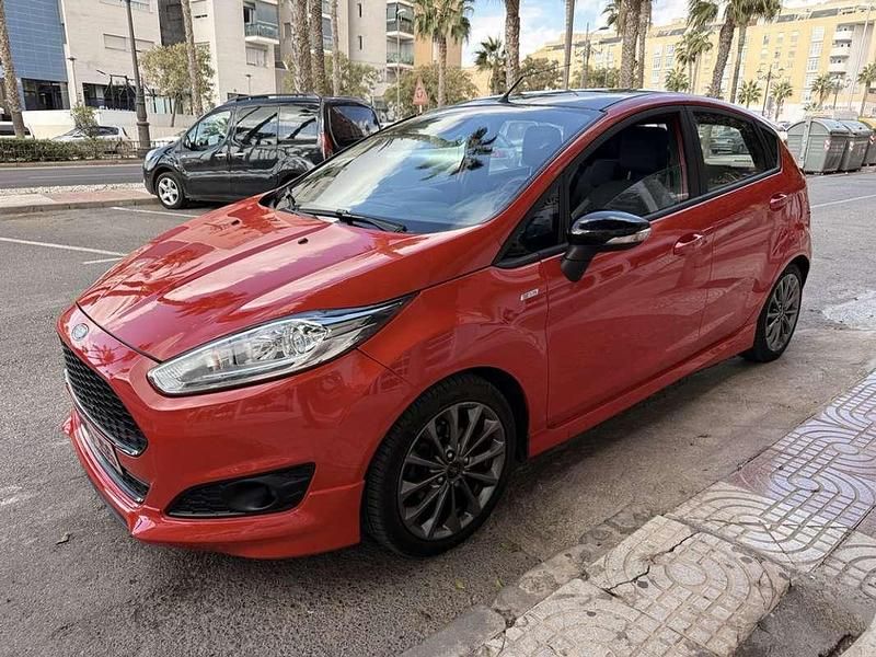 Rojo Usado 2016 Ford Fiesta ST-Line Utilitario | 8998 € (Buen precio) - Imagen 1/4