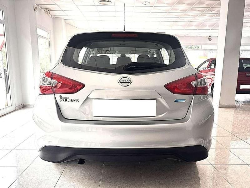 Usado Nissan Pulsar Tekna 110 CV (80 kW) 2015 Plateado Utilitario