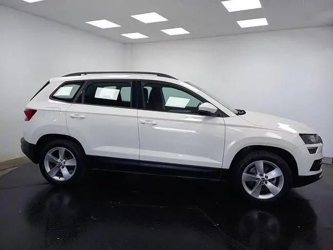 Usado Skoda Karoq Ambition 150 HP (110 kW) 2020 Branco SUV