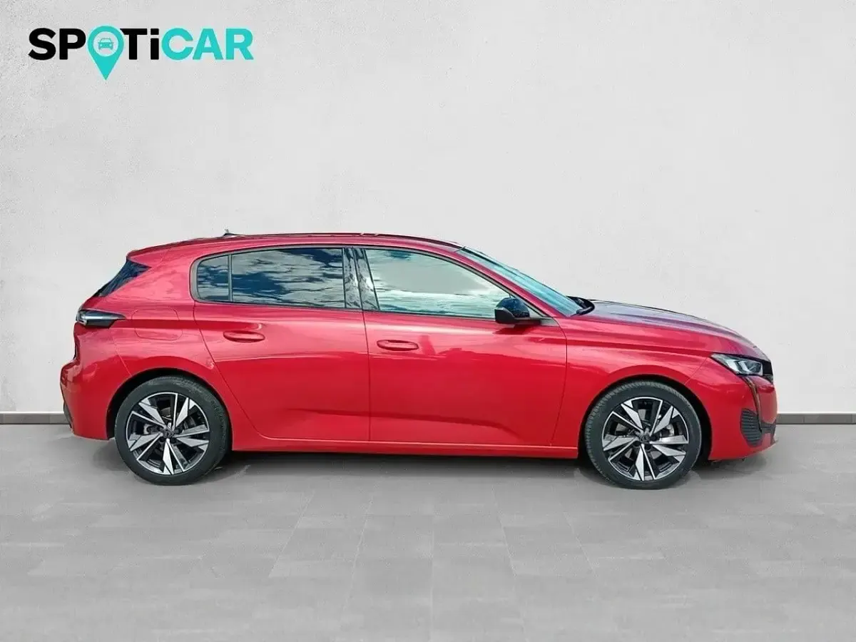 Usado Peugeot 308 Allure 130 CV (95 kW) 2022 Rojo Berlina