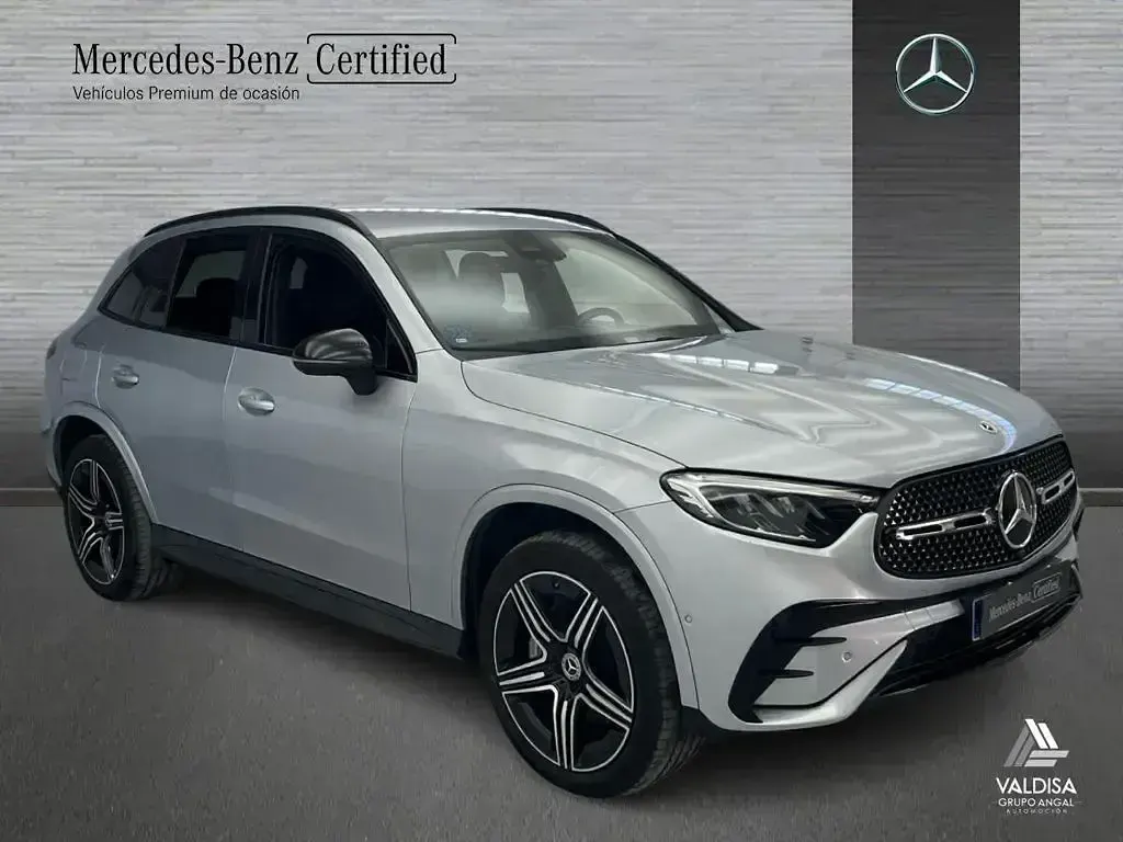 Occasion Mercedes GLC300 AMG line 333 PK (244 kW) 2024 Grijs