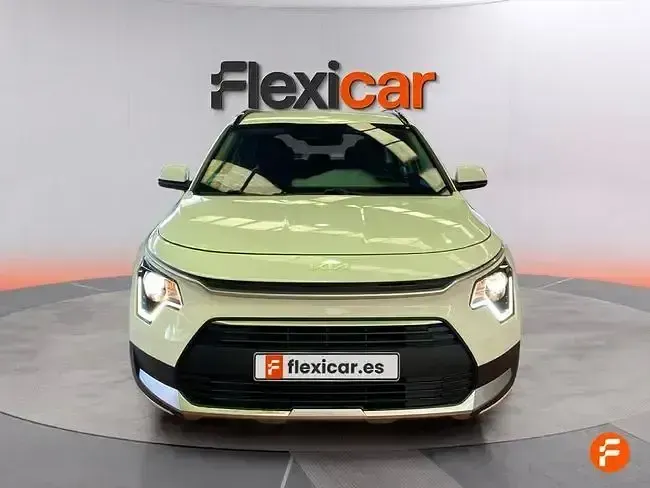 Usado Kia Niro 141 CV (103 kW) 2023 Blanco SUV