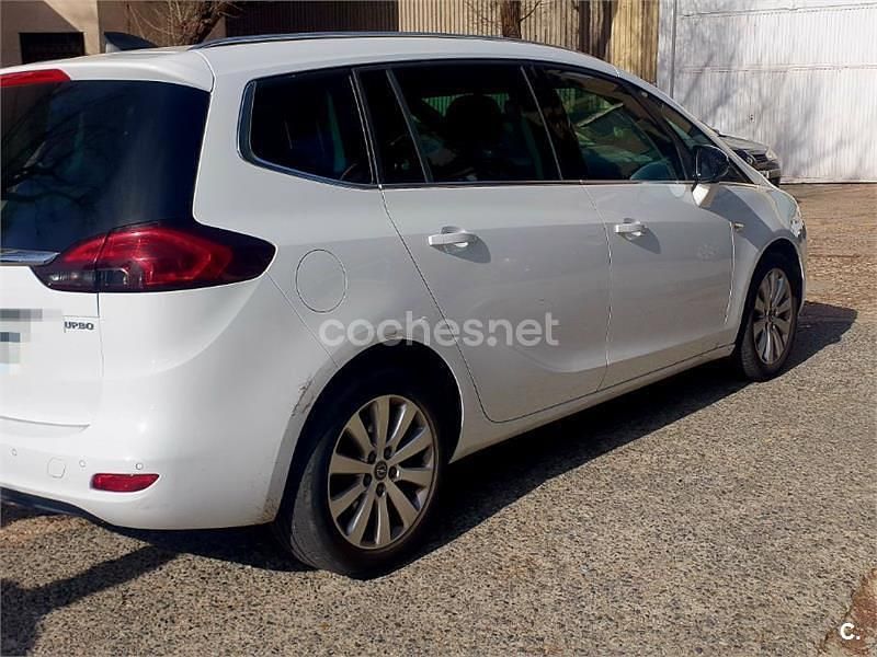 Usado Opel Zafira Tourer Excellence 140 CV (102 kW) 2016 Blanco Monovolumen