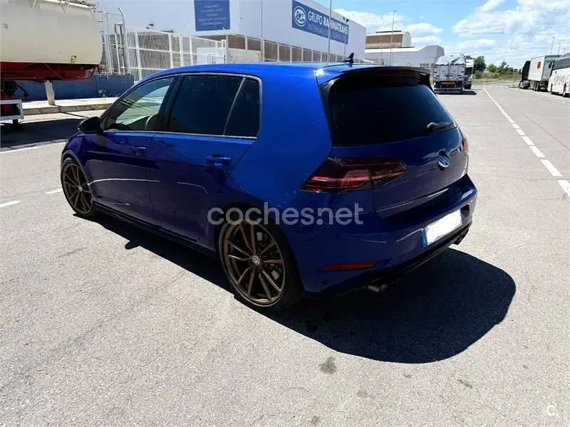 Usado VW Golf VII R 310 CV (228 kW) 2018 Azul Berlina