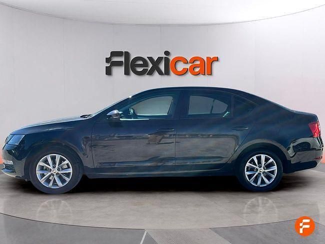 Usado Skoda Octavia 110 CV (80 kW) 2018 Negro