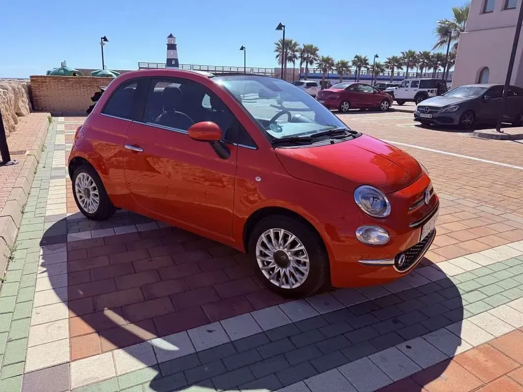 Usado Fiat 500 Dolcevita 71 CV (52 kW) 2024 Naranja Utilitario