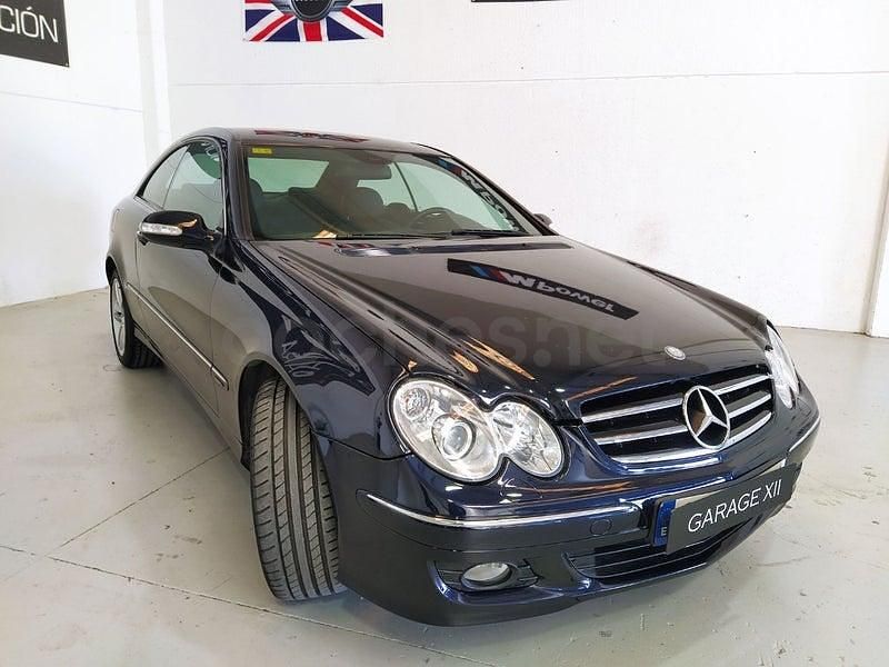 Usado Mercedes CLK320 Avantgarde 224 CV (164 kW) 2009 Azul Coupe