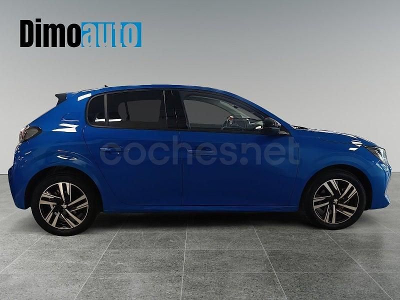Usado Peugeot 208 Allure 100 CV (73 kW) 2023 Azul Utilitario