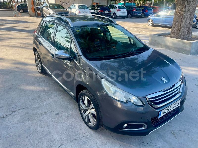 Gris / plata Usado 2015 Peugeot 2008 Allure SUV | 8990 € (Buen precio) - Imagen 1/4