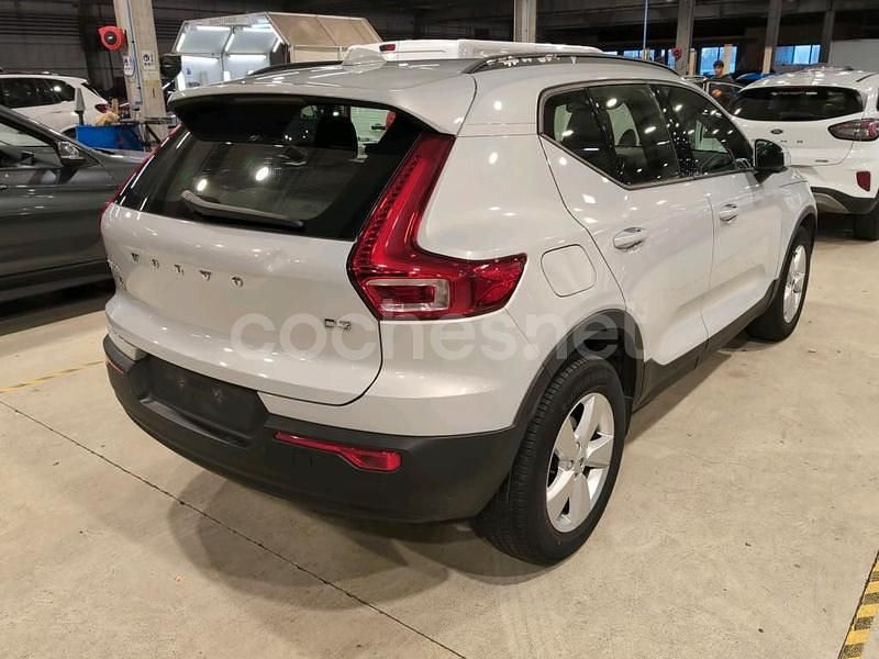 Usado Volvo XC40 150 CV (110 kW) 2019 Blanco SUV