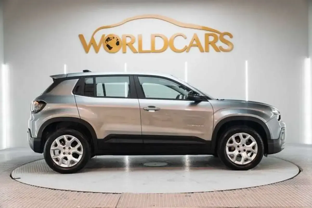 Usado Jeep Avenger Altitude 101 CV (74 kW) 2023 Gris SUV