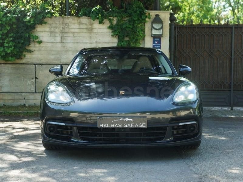 Begagnad Porsche Panamera 4 462 HK (339 kW) 2017 Grå Sedan