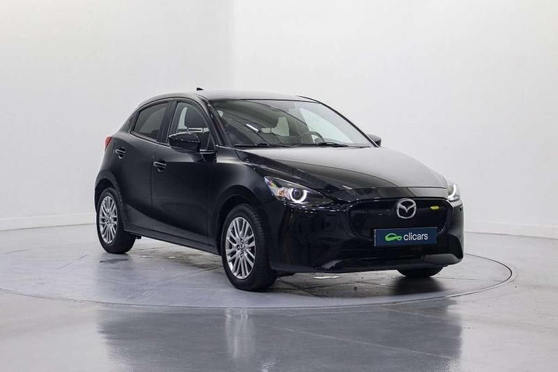 Usado Mazda 2 Signature 90 CV (66 kW) 2023 Negro Utilitario