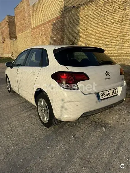 Usado Citroën C4 Live 99 CV (72 kW) 2017 Blanco Berlina