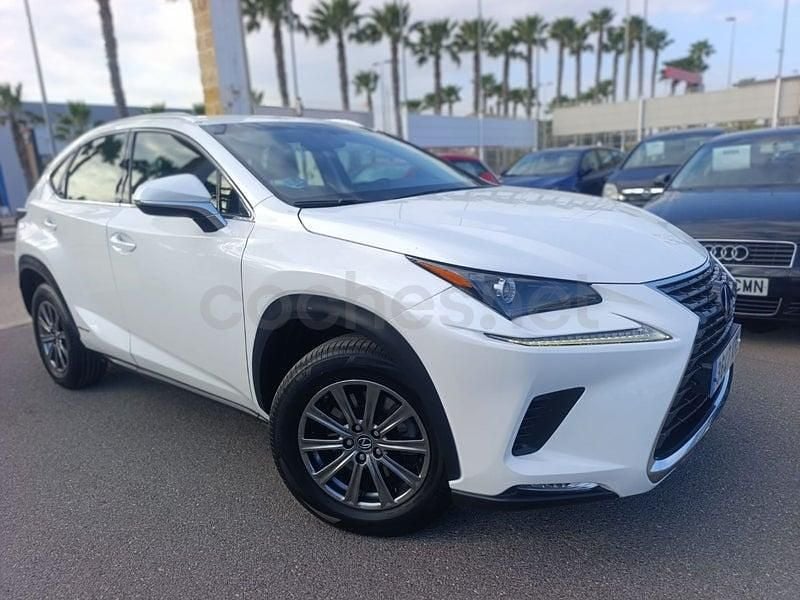 Usado Lexus NX300h Business Edition 197 CV (144 kW) 2018 Blanco SUV