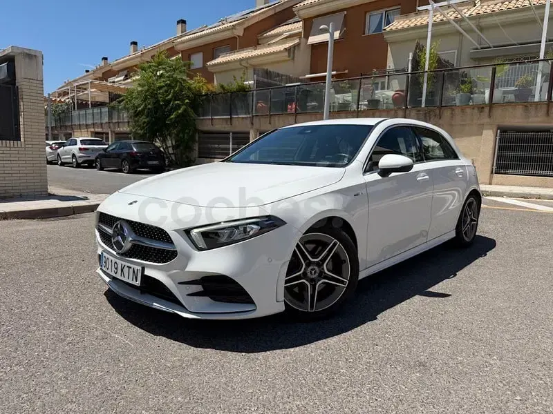 Usado Mercedes A220 190 CV (139 kW) 2019 Blanco Berlina