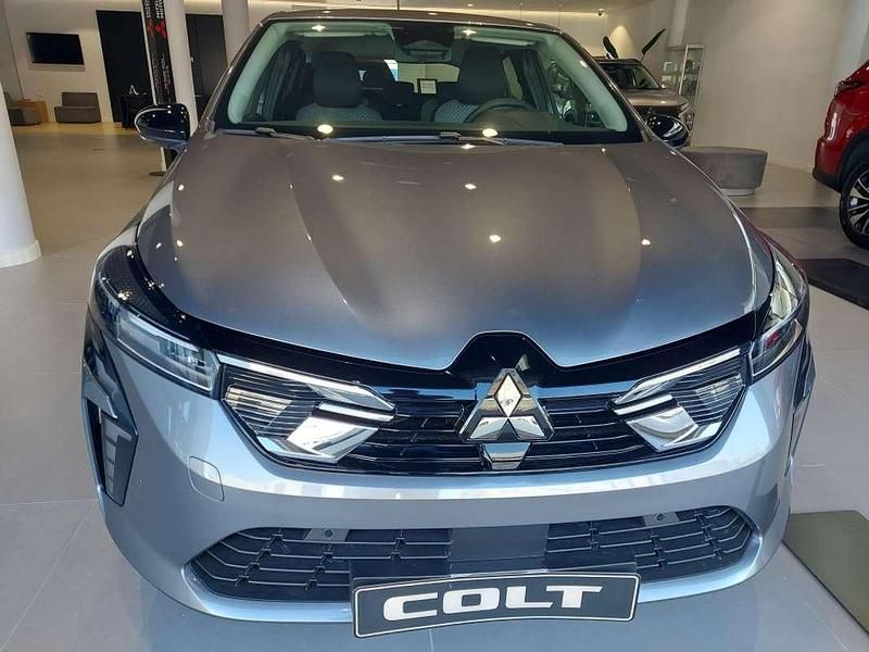Nuevo Mitsubishi Colt Motion 91 CV (66 kW) 2025 Gris Utilitario