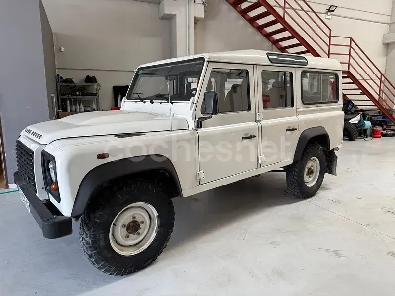 Usado Land Rover Defender SE 122 CV (89 kW) 2007 Blanco Familiar