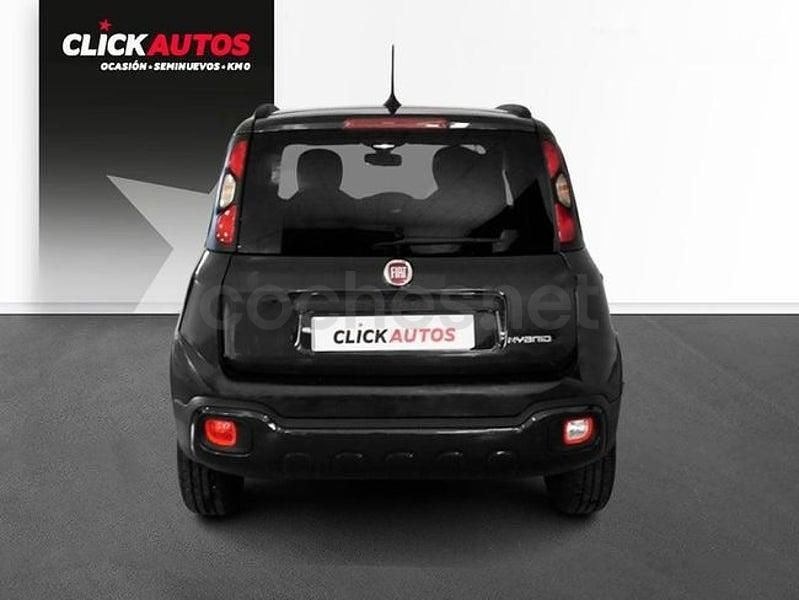Usado Fiat Panda Cross Cross 70 CV (51 kW) 2023 Negro Utilitario