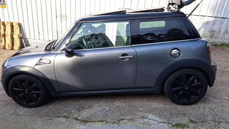 Usado Mini Cooper S Cabriolet 184 CV (135 kW) 2010 Plateado Descapotable