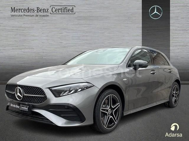 Gris / plata Nuevo 2025 Mercedes A250 Berlina | 55.000 € - Imagen 1/4