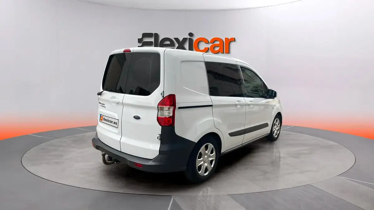 Usado Ford Transit 101 CV (74 kW) 2019 Blanco Monovolumen