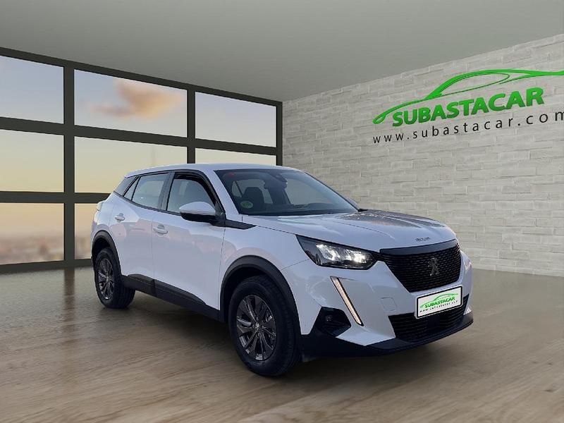 Usado Peugeot 2008 Active 110 CV (80 kW) 2021 Blanco SUV