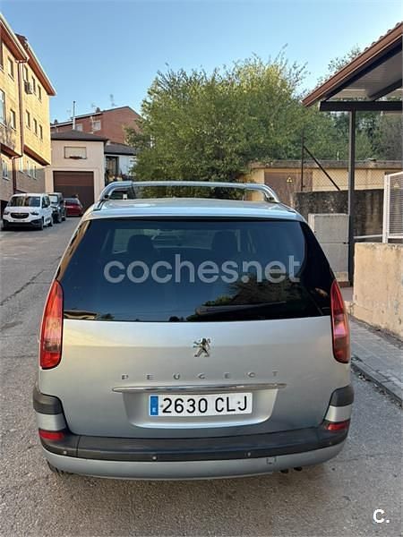 Gris / plata Usado 2003 Peugeot 807 Monovolumen | 3200 € (Precio justo) - Imagen 1/3